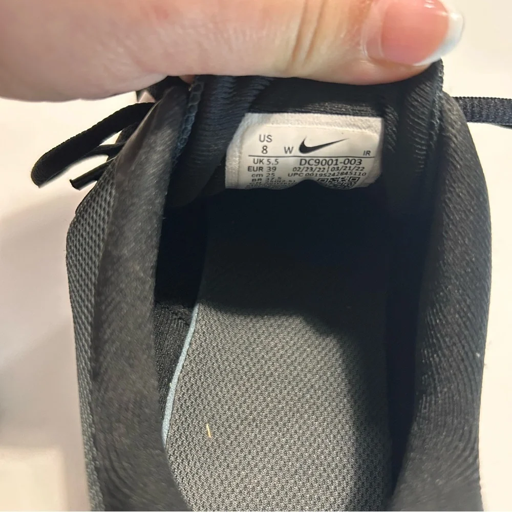 Nike Revolution 6 Shoes Womens Size 8 Black White Running Training Sneakers